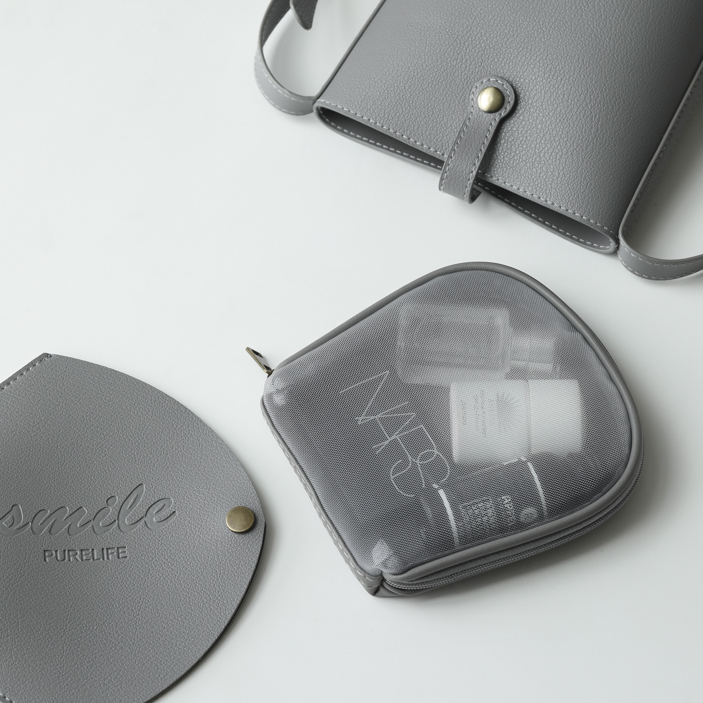 鸽子灰环保软皮网纱贝壳收纳小包