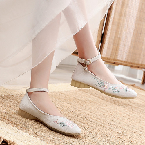 新款老北京复古绣花鞋牛筋软底布鞋中国风配旗袍单鞋民族风尖头鞋