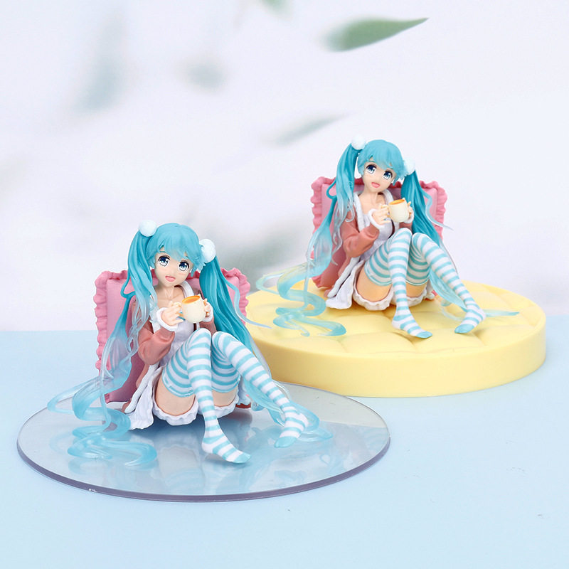 初音 Miku 靠背靠枕 坐姿 带底座 机箱 美少女 公仔摆件 袋装手办图片
