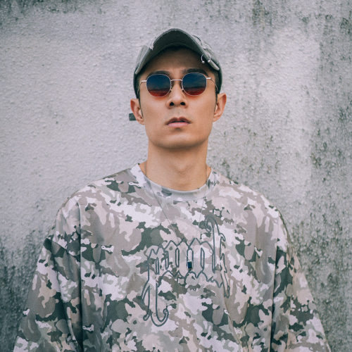 XPX 周柏豪 PUNK胸前LOGO迷彩印花短袖T恤