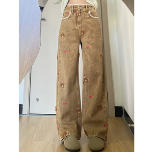 大码复古蕾丝花边小熊刺绣牛仔裤女秋冬新款宽松显瘦垂感直筒长裤