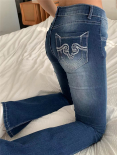 秋季 女装 新款 低腰修身 子 辣妹水洗刺绣微喇叭牛仔裤 显瘦拖地裤 大码