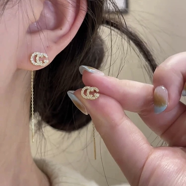 欧美字母长流苏耳线款耳环大圆脸适合的高级感耳饰2024年新款爆款