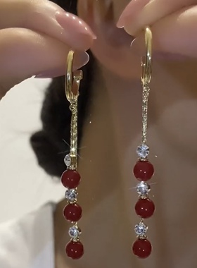 超仙红色钻球流苏耳扣女2023新款时尚气质网红耳环长款显脸瘦耳饰