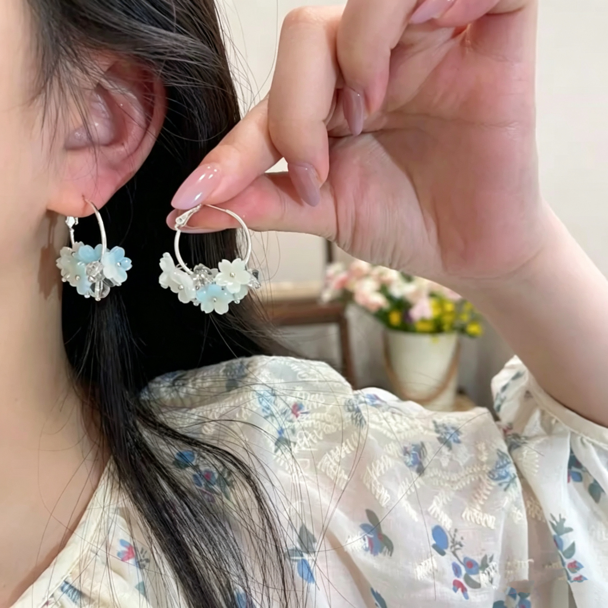 法式轻奢花朵流苏圈圈耳扣耳环女2026超火耳钉独特漂亮时尚耳饰