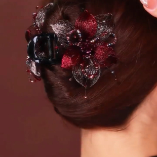 手工铜丝编织花朵抓夹轻奢水晶后脑勺优雅盘发红色大号鲨鱼夹
