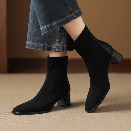 法式方头弹力瘦瘦靴女秋冬绒面软底马丁靴真皮百搭粗跟后拉链短靴