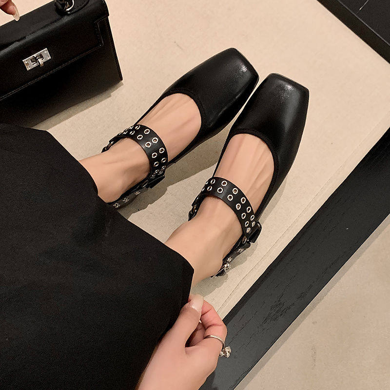 金属铆钉玛丽珍小皮鞋女2025新款方头复古单鞋一字带芭蕾舞平底鞋