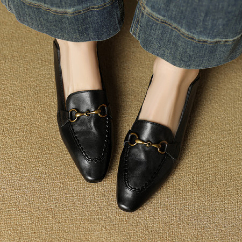 方头时尚粗跟深口金属链带单鞋女士2025秋季新款软底小皮鞋黑杏色