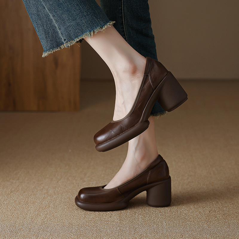 2024新款复古粗跟单鞋女石头纹牛皮圆头浅口法式通勤复古高跟鞋子