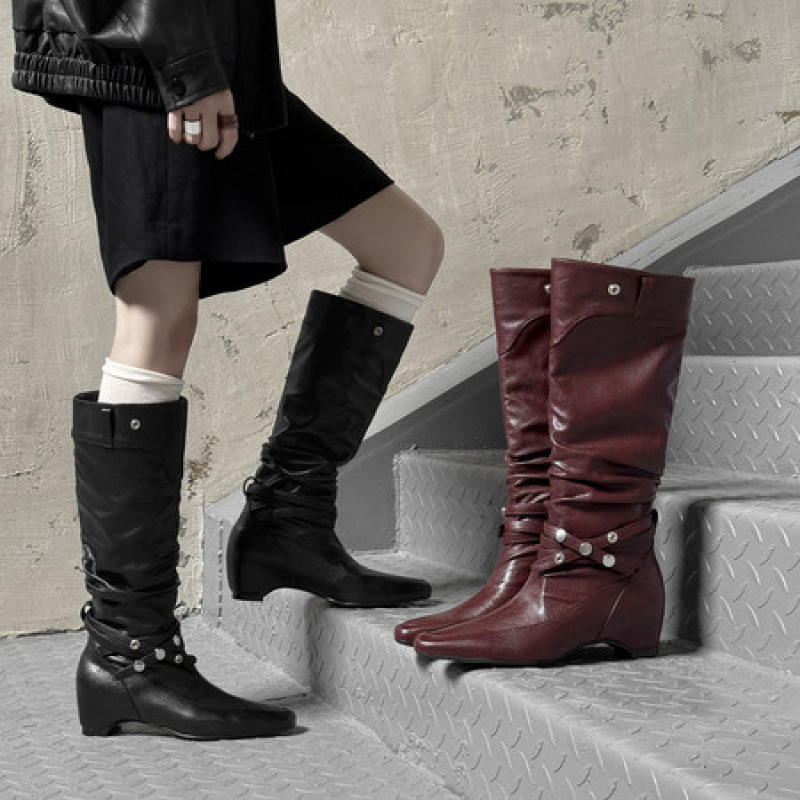 显瘦靴子不过膝长筒靴2025夏季新款复古粗跟铆钉显瘦高筒堆堆靴