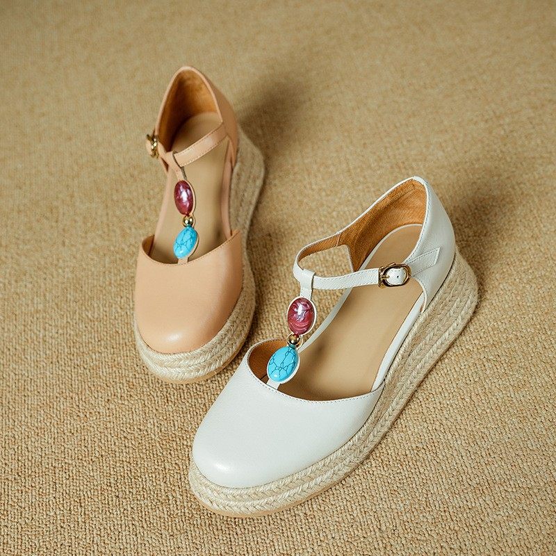 波西米亚串珠草编厚底坡跟玛丽珍小皮鞋中空包头罗马凉鞋女夏2025