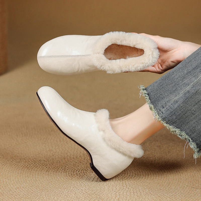 小皮鞋女冬英伦风巨好看法式加绒厚2025新款黑色单鞋内增高黑白色