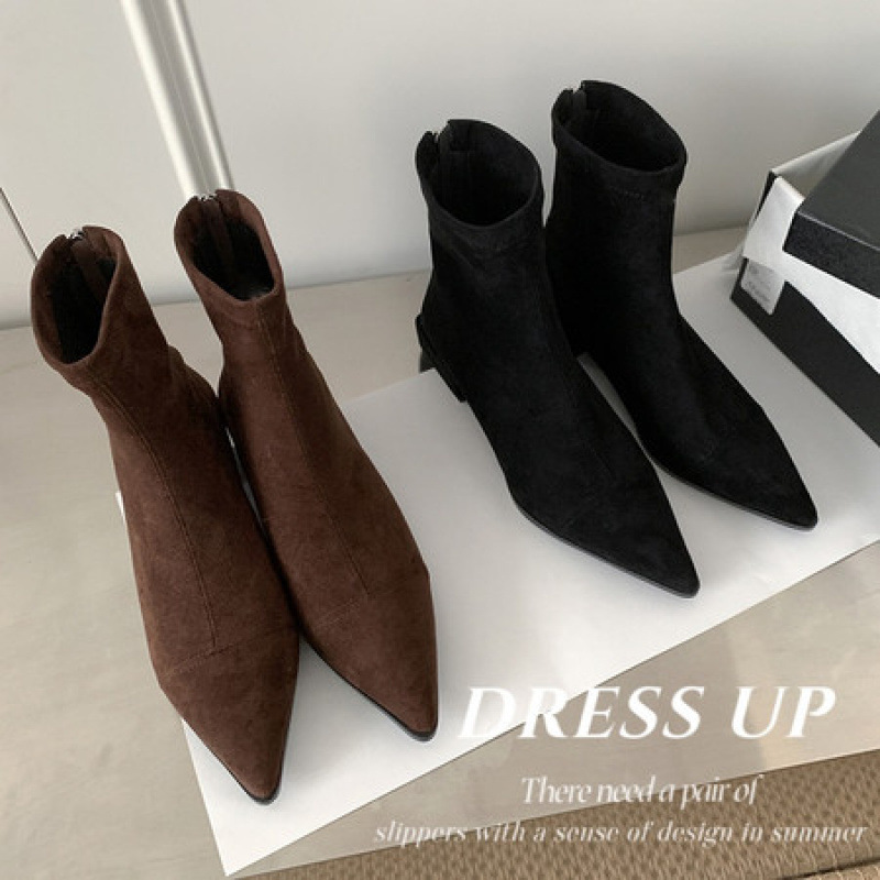 尖头粗跟卡其色瘦瘦靴女鞋2025新款春秋单靴复古绒面韩系小短靴子