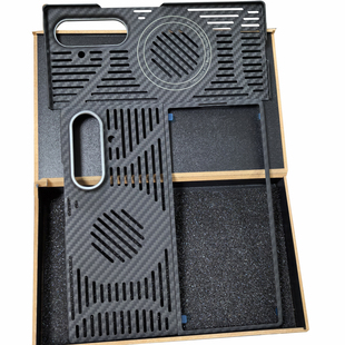 适用三星Fold7/6镂空散热磁吸轻薄防摔Zfold5凯夫拉手机壳折叠碳纤维中轴保护套全包商务男高档高级感