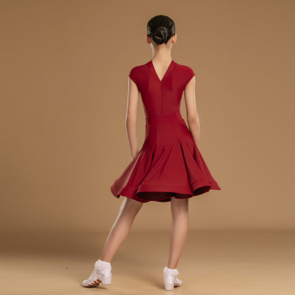 女童拉丁舞服比赛标准赛服规定新款2025少儿高级感贝壳袖高端儿童