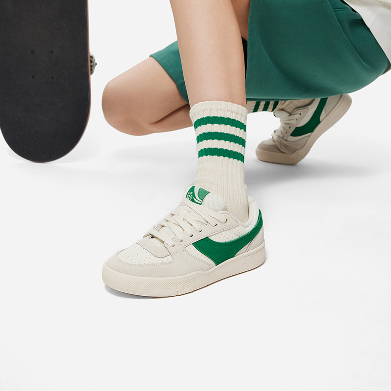 李宁征荣92S 女子柔软回弹户外滑板鞋休闲鞋板鞋AEPU024-B品