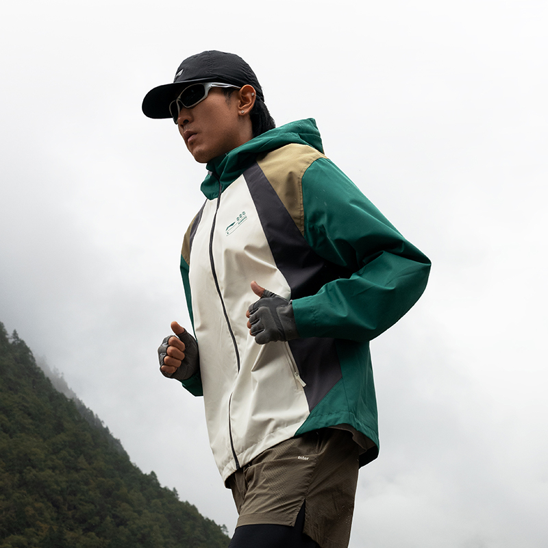 李宁风衣男秋季跑步系列时尚舒适透气休闲连帽运动风衣AFDT891-3