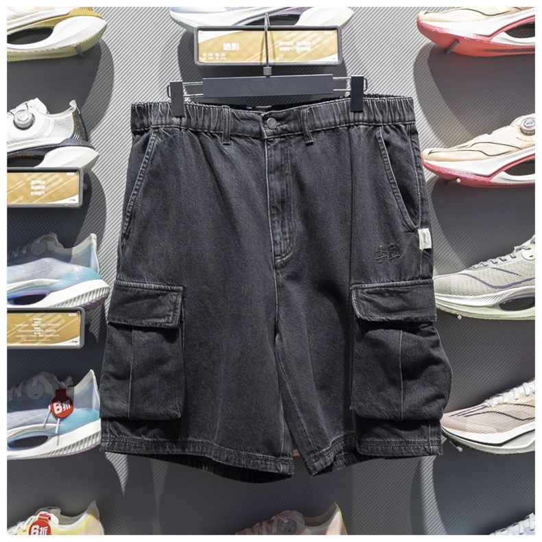 LI-NING/李宁2024运动潮流系列男子宽松水洗牛仔短裤AJSU017-B品