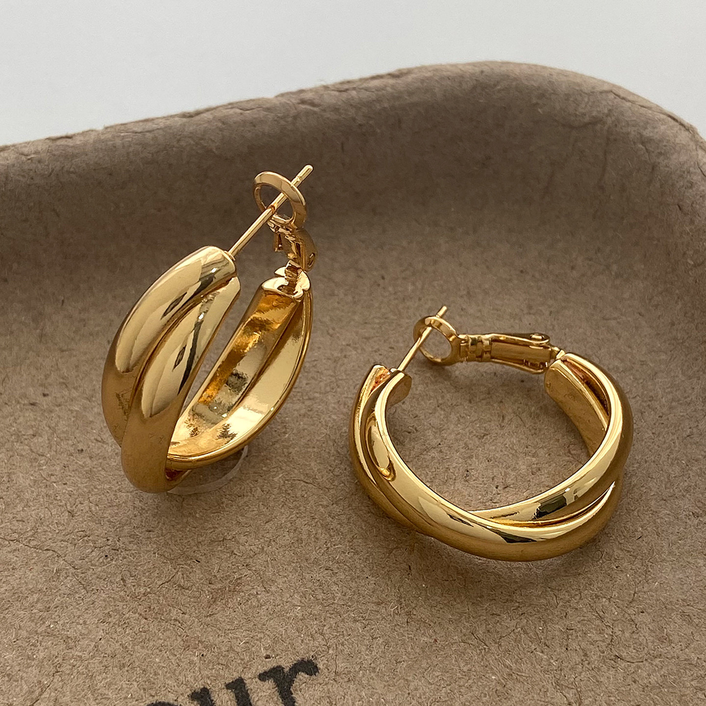 欧美风设计师金色交叉圆圈耳环时尚气质百搭高级感银针耳饰2025新