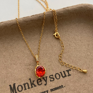 金色人工红宝石椭圆形吊坠锁骨链简约时尚 设计感 百搭项链饰品时尚