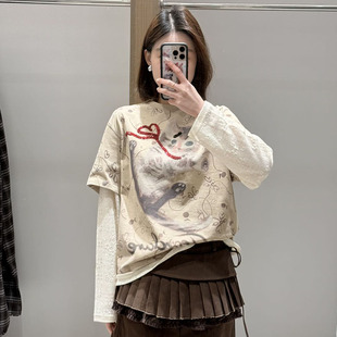 新品 福蝶26春季 FORDARE 手绘感复古墙纸花小猫假两件T恤 现货