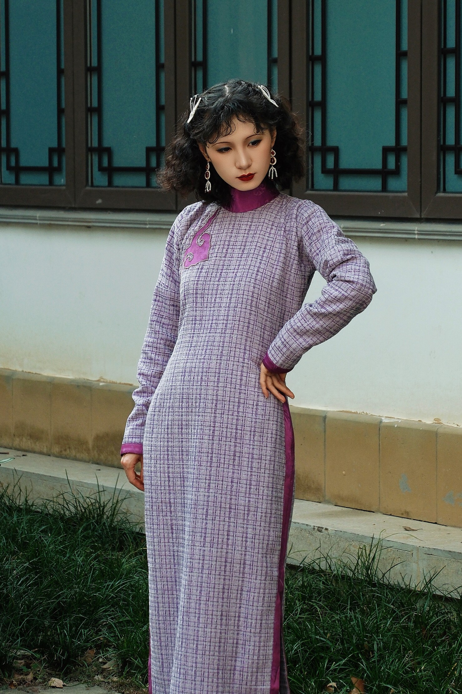 婠如秋紫色如意钉珠冬季长袖小高旗袍