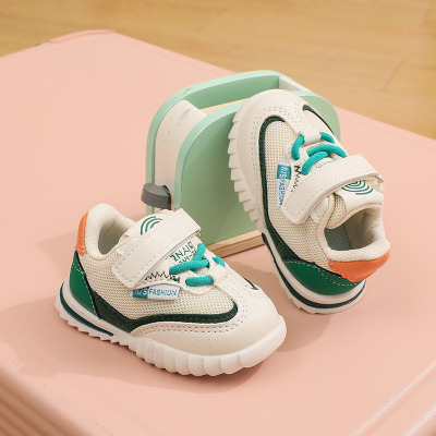 嘤嘤熊仔运动鞋防滑防踢男女童