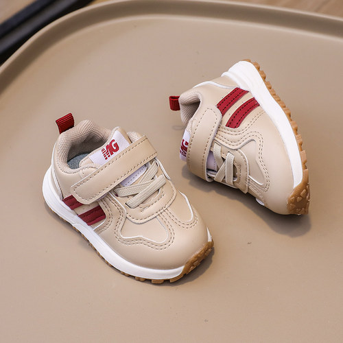 嘤嘤熊仔运动鞋防滑防踢男女童