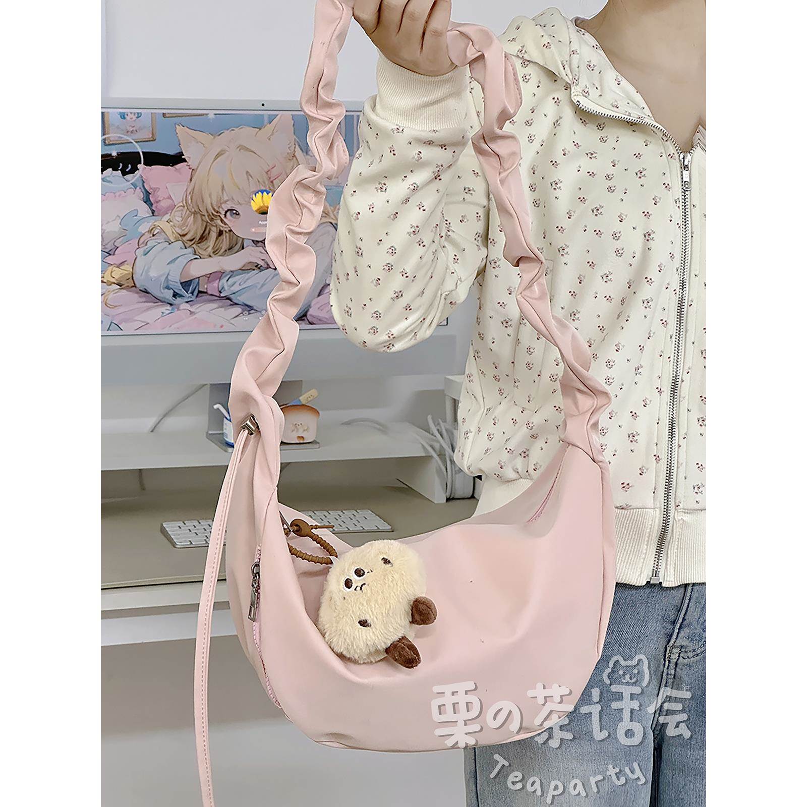 小众韩版风休闲百搭水饺包斜挎包腋下包大学生通勤单肩包包女