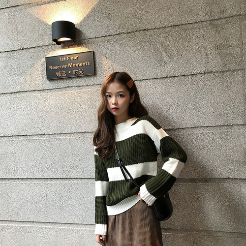 Real-time Chic Korean version of the new stripe patchwork hundred-tie sweater