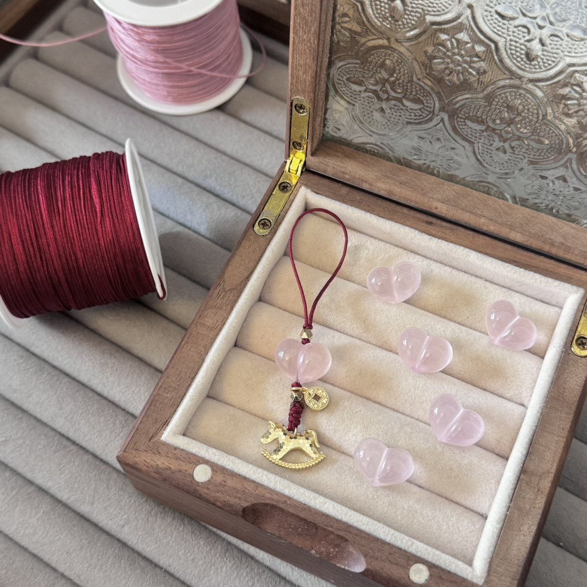 贝奇手作· /金马奔钱程~粉桃遇小满/原创粉晶屁桃手机绳好运20