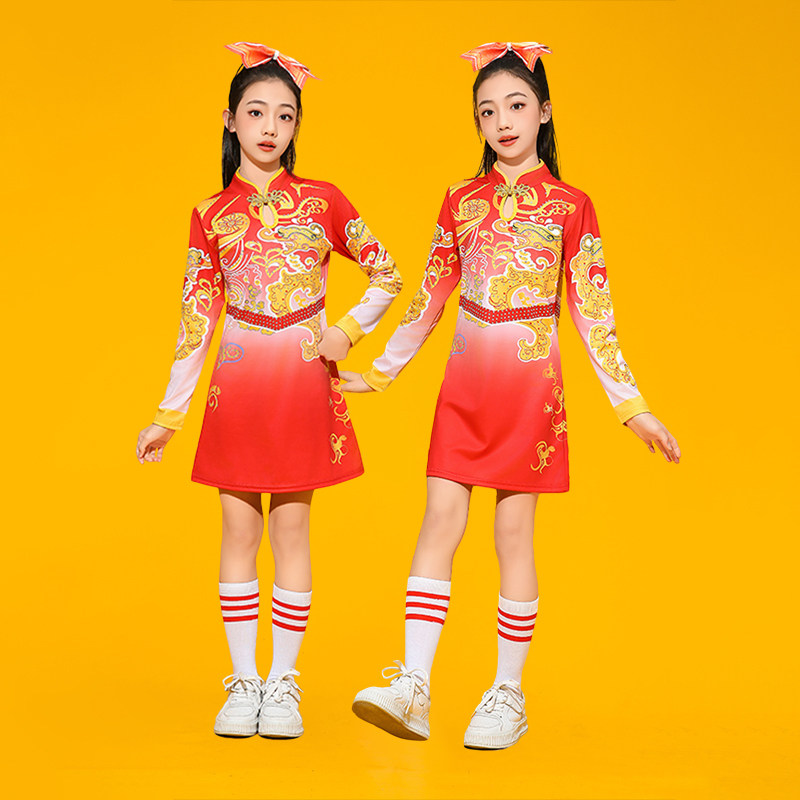 儿童啦啦操演出服中小学生