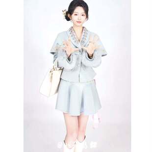 欧洲短剧十八岁太奶奶驾到4李柯以容遇同款毛呢外套短裙女衣服潮