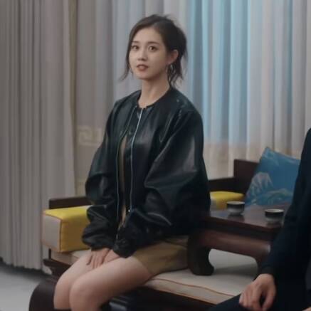 欧洲短剧盛夏芬德拉郭宇欣白清枚同款皮衣外套圆领夹克上衣女衣服