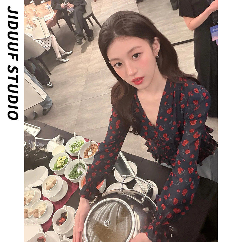 欧洲爱情怎么翻译车茂曦高允真同款气质优雅V领碎花喇叭袖衬衫女,女装/女士精品,礼服/晚装,淘宝优惠券,粉丝福利购,淘宝优惠卷