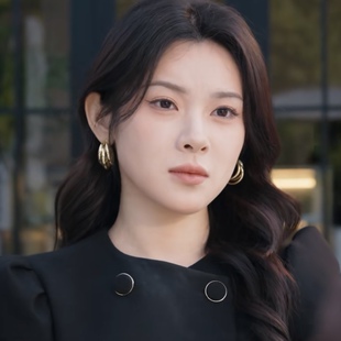 原版短剧攀高枝刘夕语温时宜同款耳环女轻奢高级感设计气质耳饰潮