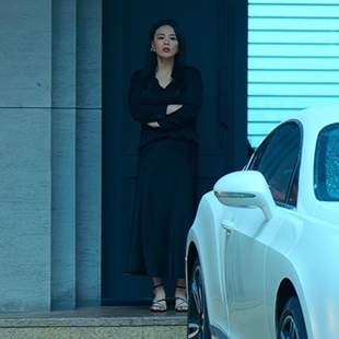 原版人之初马思纯吴飞飞同款长袖t恤v领针织衫上衣半身裙女衣服潮