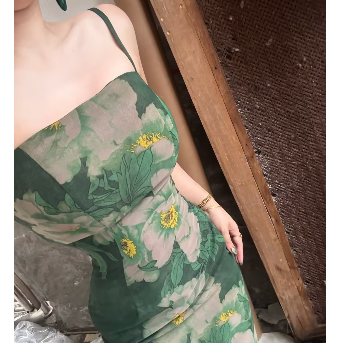 LHMknk1画报夫人原创温柔弹力网纱大花朵旗袍 吊带绿坤林