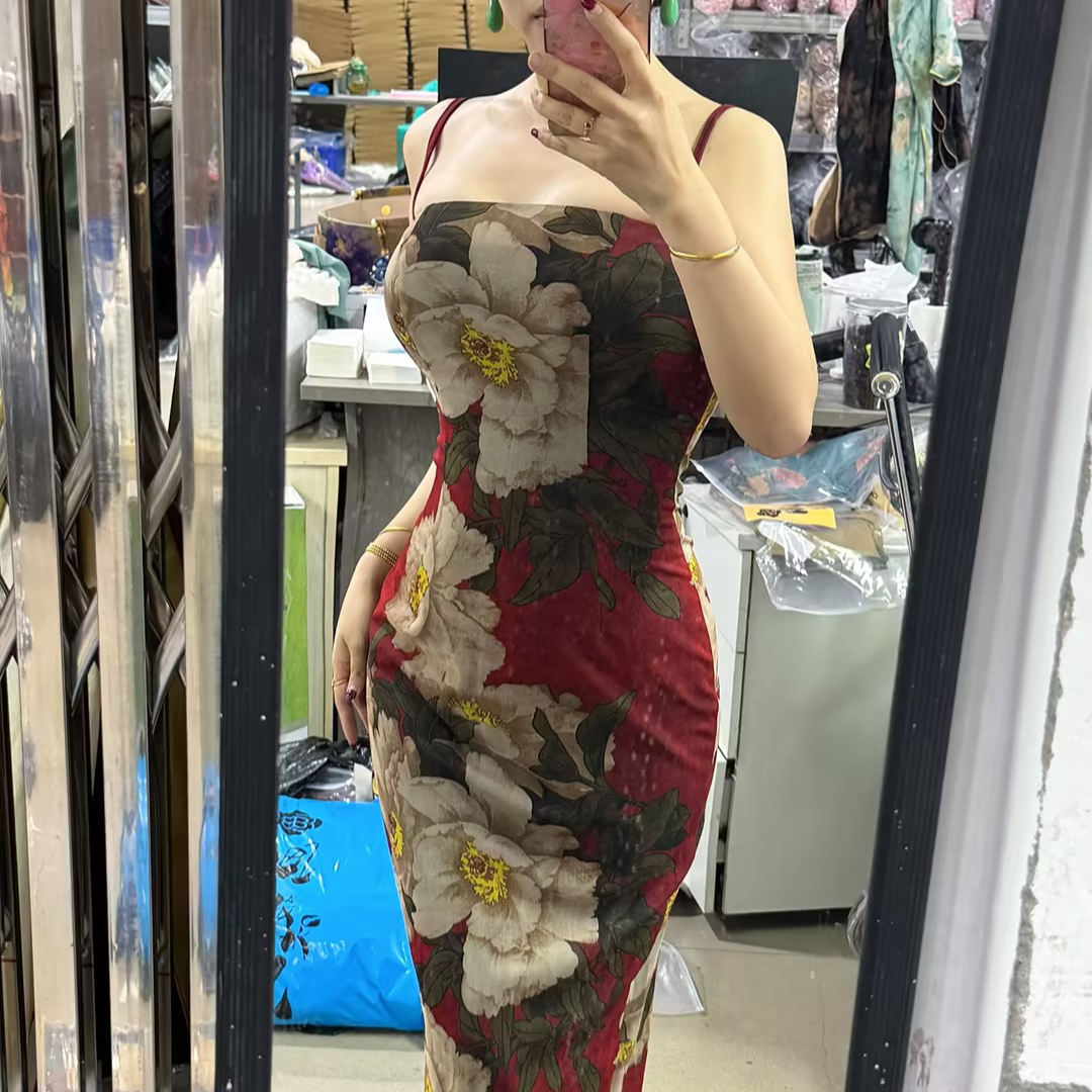 LHMknk1画报夫人原创温柔弹力网纱紫色大花朵港工旗袍 吊带红坤林