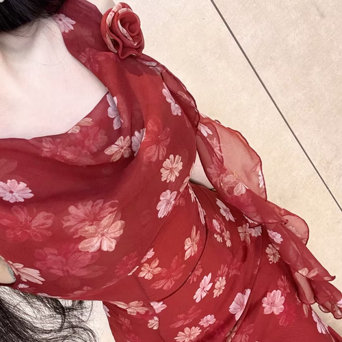LHMknk1画报夫人温柔显白显瘦夏季碎花连衣裙荡领手工花 红辣辣