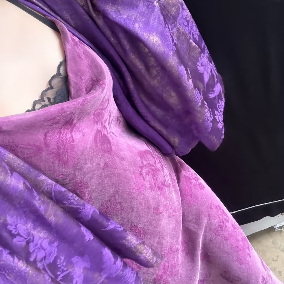 LHMknk1画报夫人原创自制紫色富贵显瘦荡领紫色铜氨人丝荡领裙