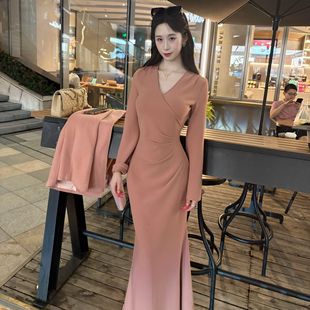 画报夫人原创自制高级温柔弹力西装 皮粉色鱼尾裙 鱼尾裙