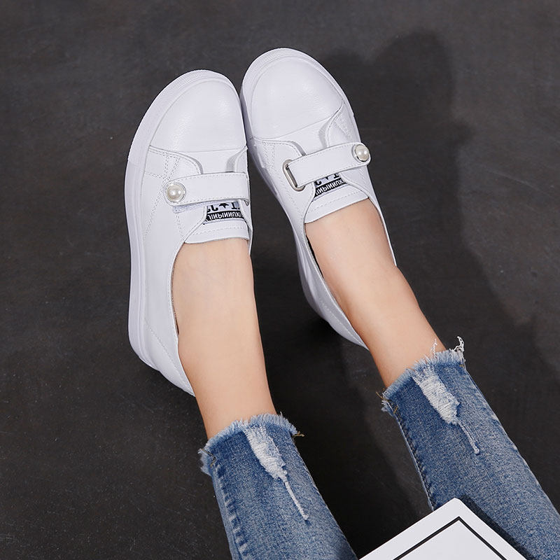 魔术贴内增高女鞋子真皮小白鞋女2026新款爆款显脚小百搭休闲板鞋