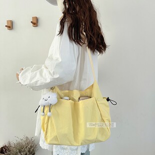 春季 多口袋通勤单肩包学生上课斜挎包书包布袋潮 轻便尼龙布包新款