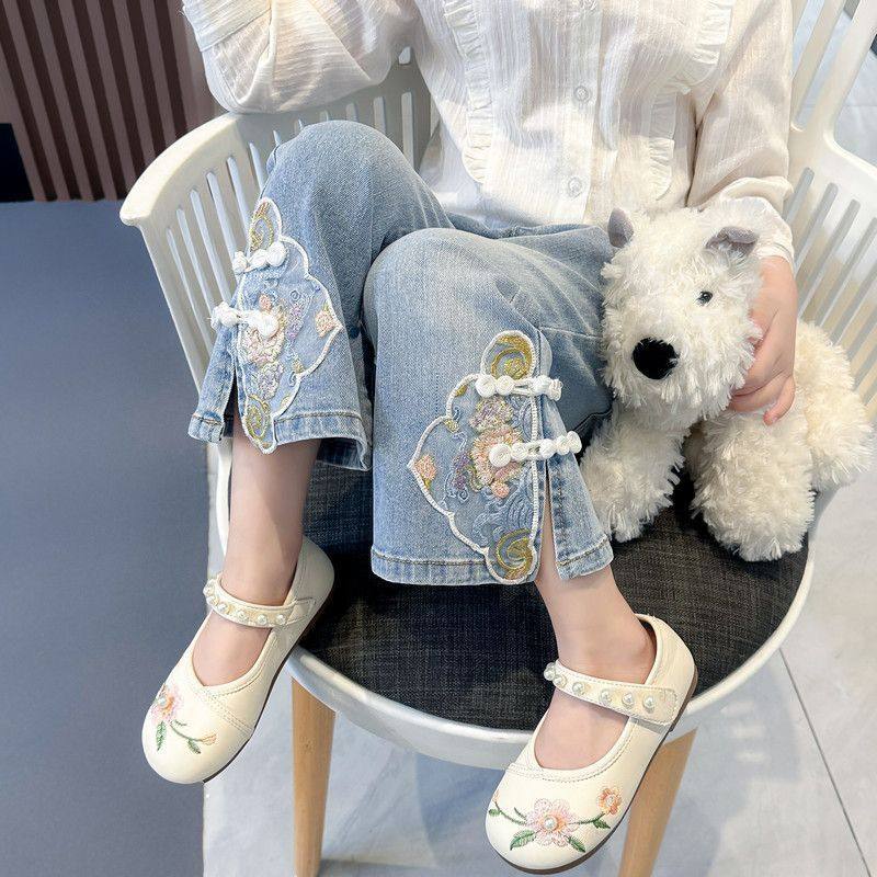 女童国风喇叭牛仔裤2026新款春秋款儿童春季女宝宝盘扣新中式裤子