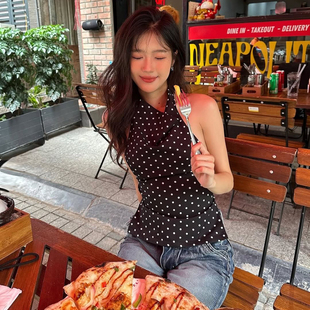 #Sisjuly#她泰纯欲气质悠闲午后 波点印花荡领设计美背吊带背心女