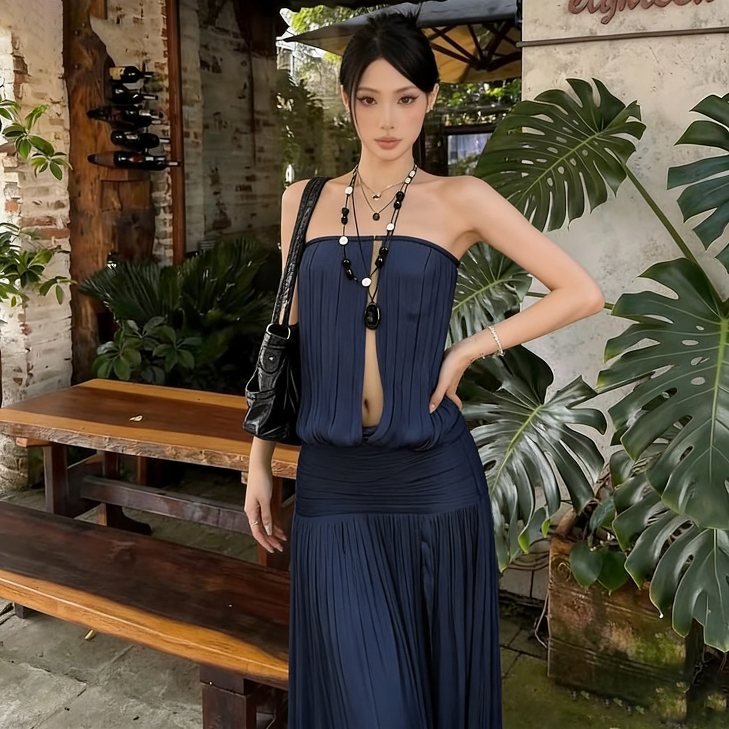 #Sisjuly#显贵显气质时尚镂空垂感sexy抹胸 褶皱开叉长裙套装女夏