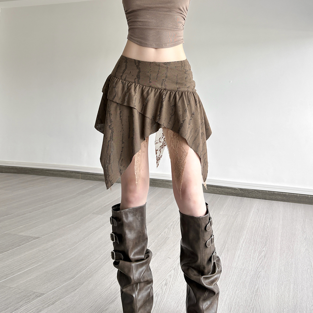 不规则蕾丝勾花拼接短款半身裙女