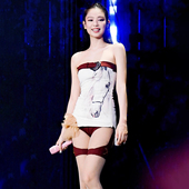 Sisjuly 夹套装 jennie同款 腿环裤 女夏 性感印花不规则抹胸连衣裙